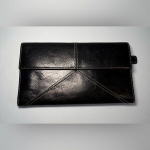 Tusk luxurious black leather wallet